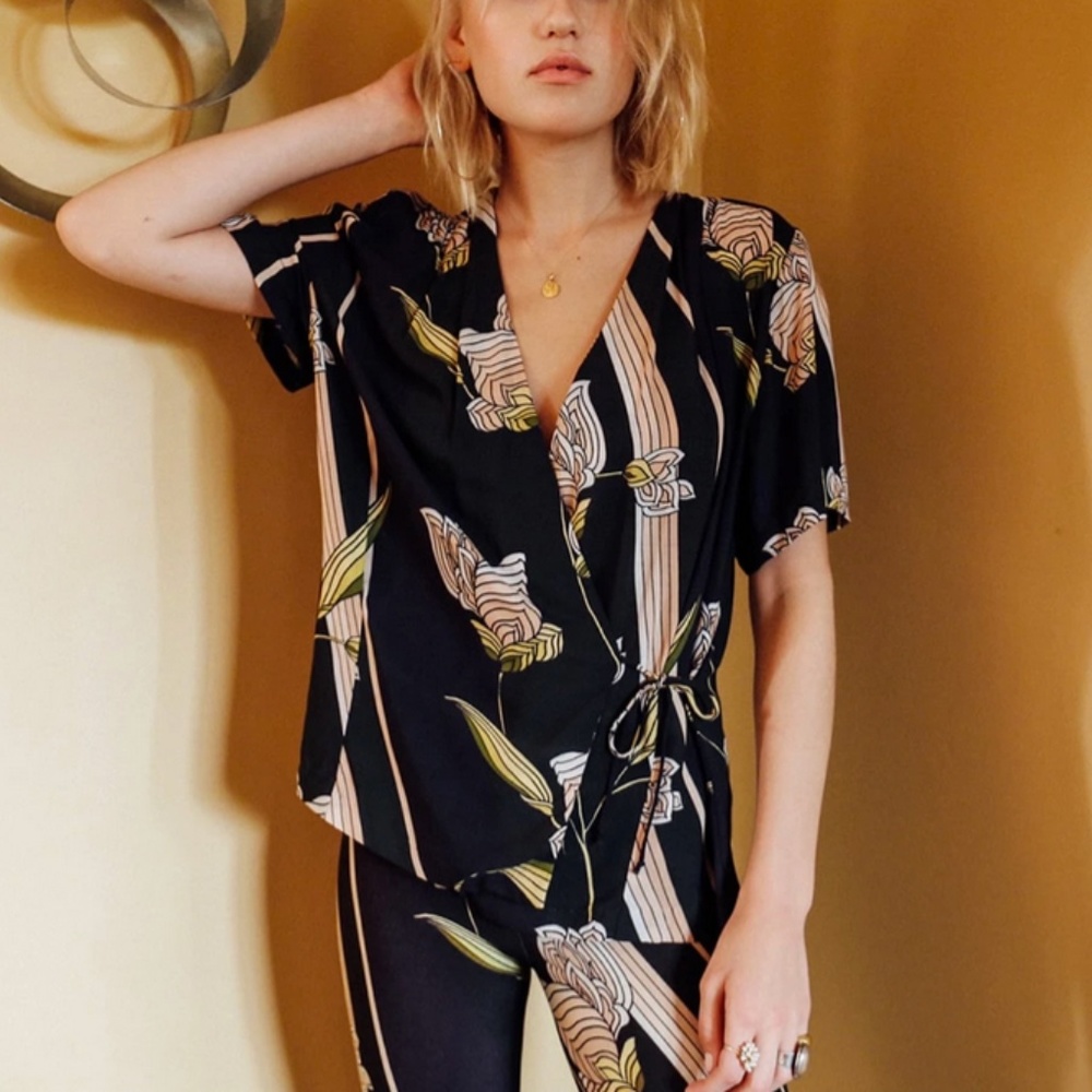 Novella Royale Riviera Blouse-NWT